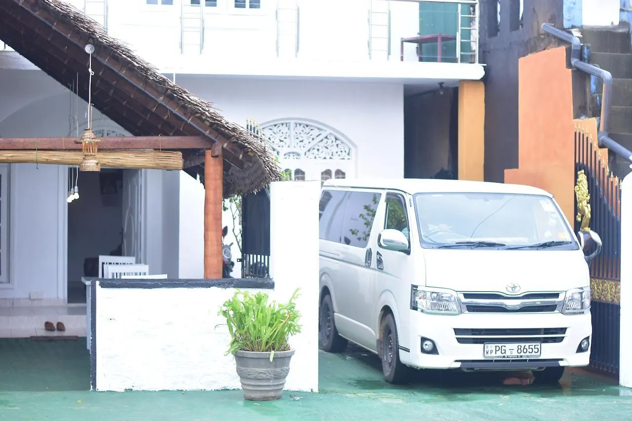 Bed & Breakfast King Paradise By Hotel Oviniru