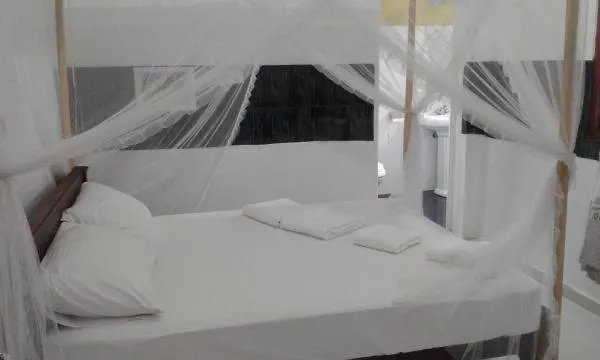 King Paradise By Hotel Oviniru 0*, Negombo Sri Lanka