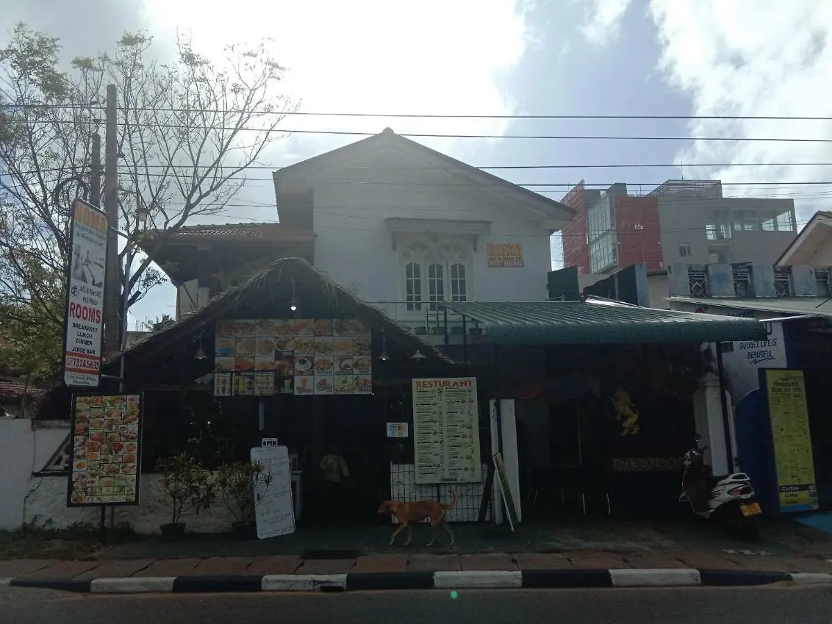 King Paradise By Hotel Oviniru Negombo