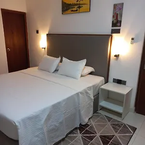 Hotel Crystal Lagoon, Negombo
