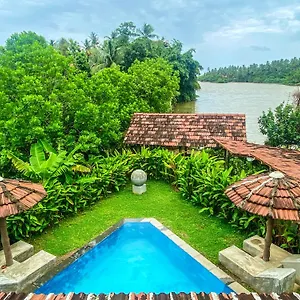 Waterland Негомбо