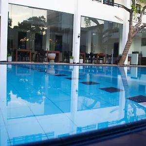 Woodnest Windmill Negombo